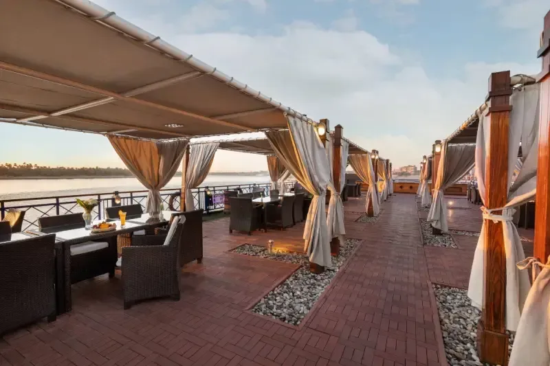 Esmeralda Pool Sundeck | Egypt For Travel